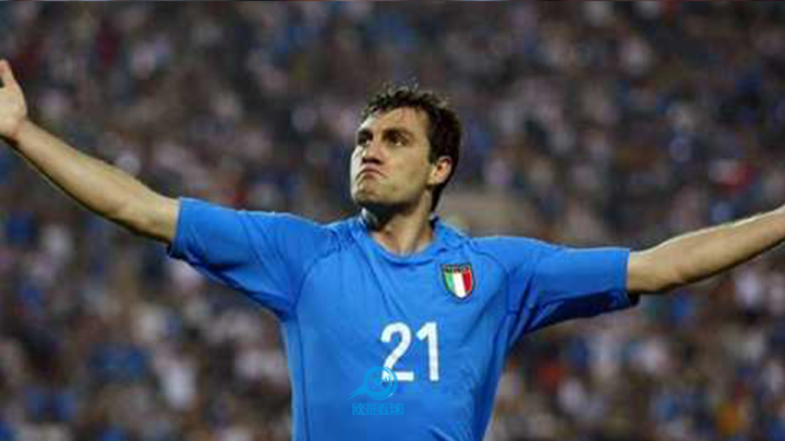 开云体育网页版-邓发格零封佩里西奇，AC米兰前锋卫高光时刻的简单介绍