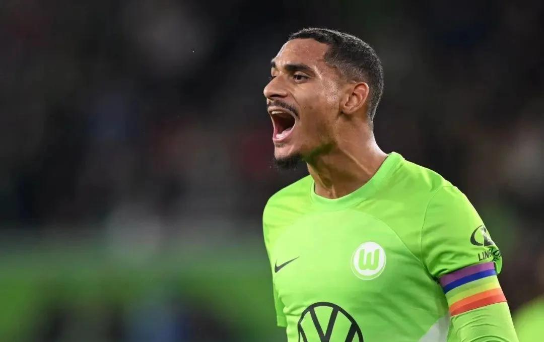 开云体育官网-沃尔夫斯堡门将高歌猛进，逐渐确立主力位置的简单介绍