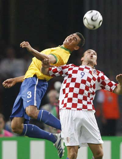 克罗地亚队演绎精彩,吸引目光 克罗地亚队演绎精彩,吸引目光