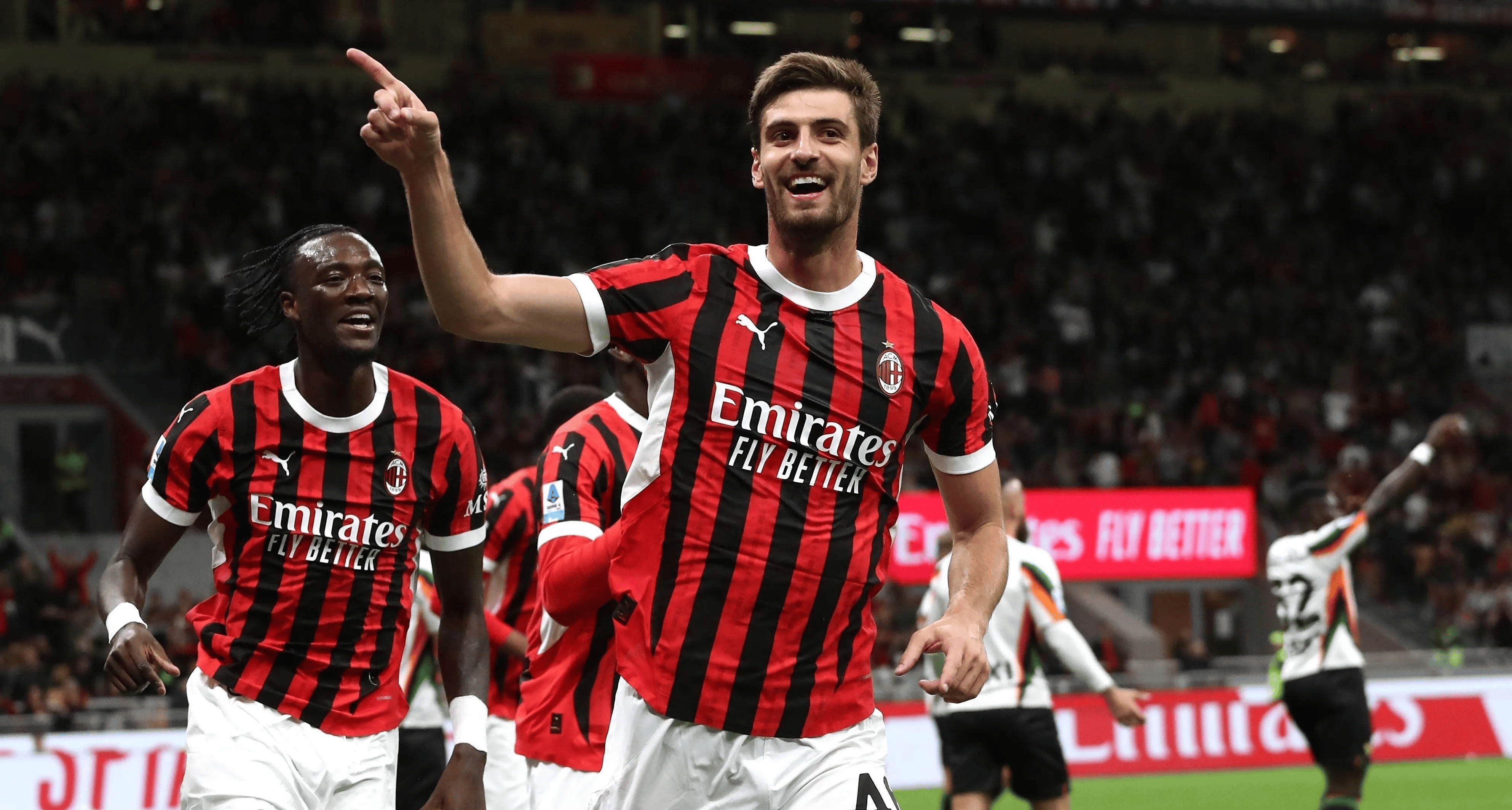 包含AC米兰前锋受伤，未来几场将缺席的词条