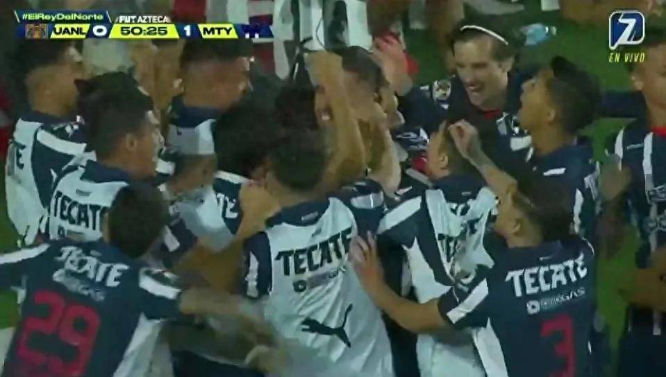 墨西哥女足大放异彩,赢得掌声 墨西哥女足大放异彩,赢得掌声