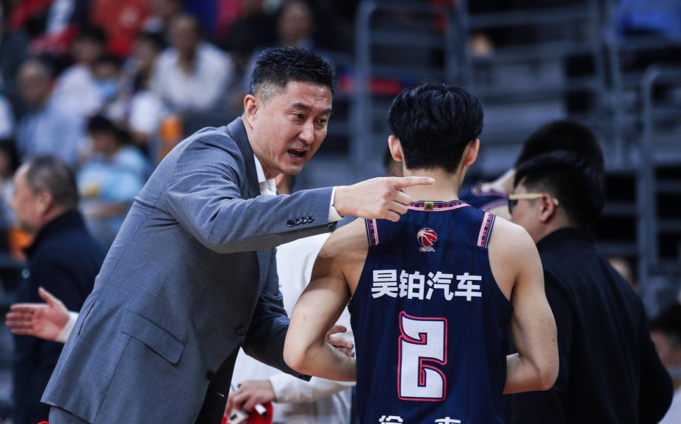 CBA擂台赛热火开战,球队实力对决 CBA擂台赛热火开战,球队实力对决