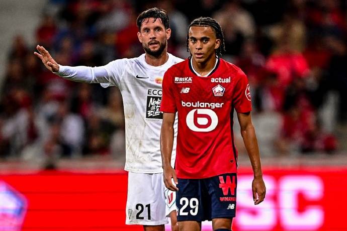 包含昂热攻防兼备，稳坐积分榜前列的词条