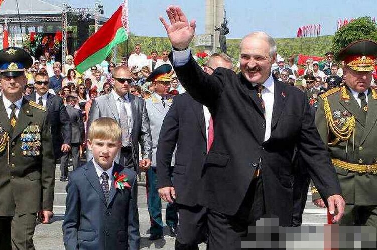 俄本战胜赌马赛后激烈申新帅的简单介绍 俄本战胜赌马赛后激烈申新帅的简单介绍