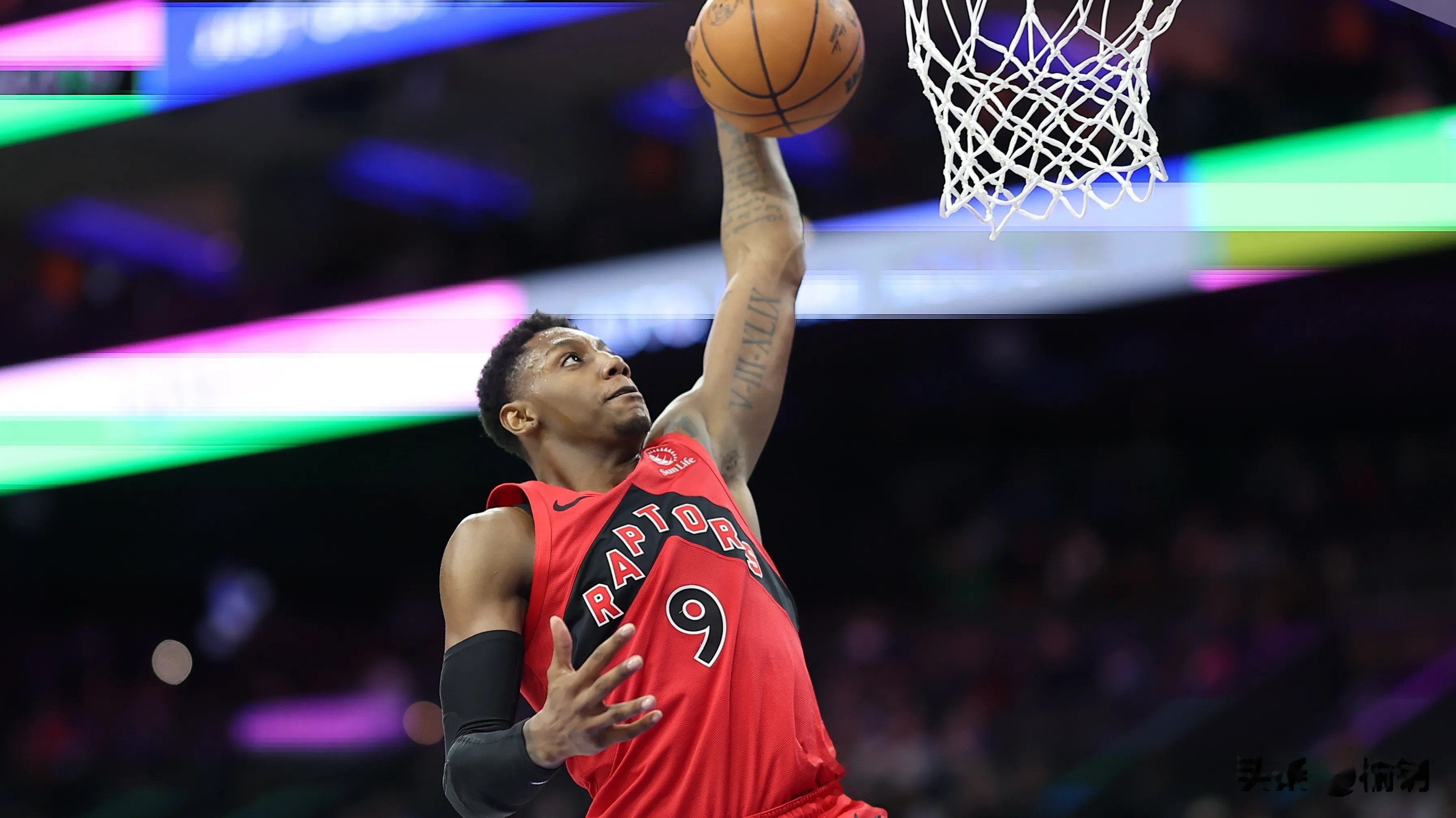 关于猛龙关键时刻发威,成功守住主场优势的信息 关于猛龙关键时刻发威,成功守住主场优势的信息