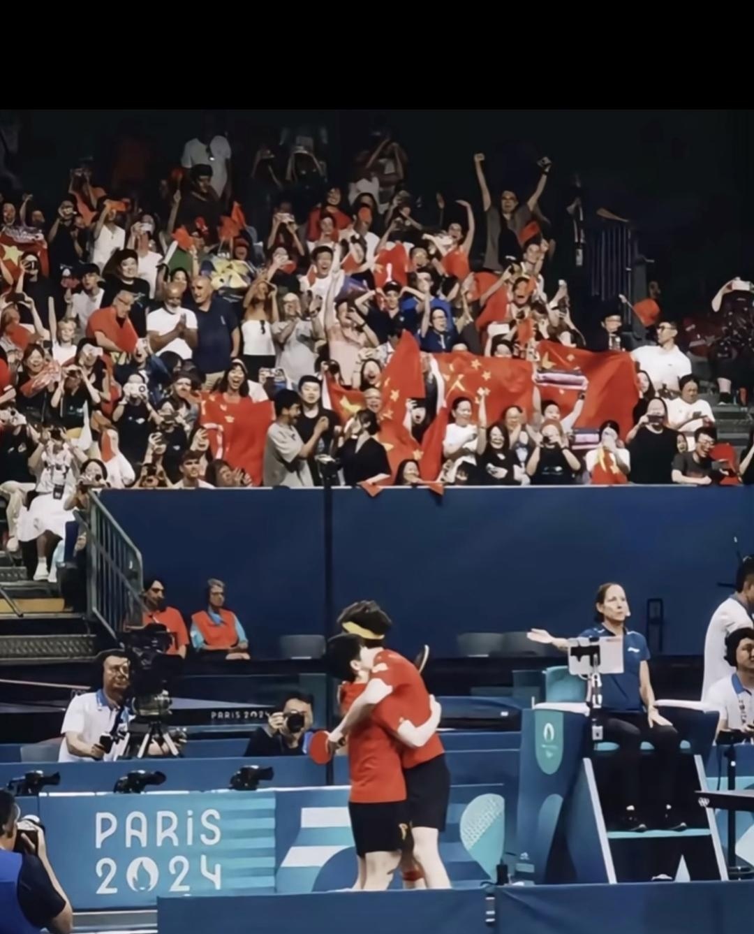 开云体育登录入口-赛事场面激情迸发，球员顽强拼搏的简单介绍