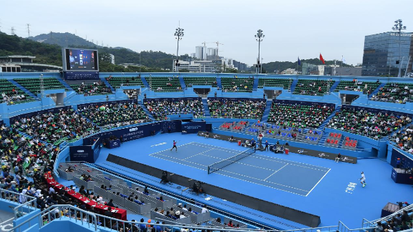 临危挺身反扑，球队以领先优势拔得头筹的简单介绍