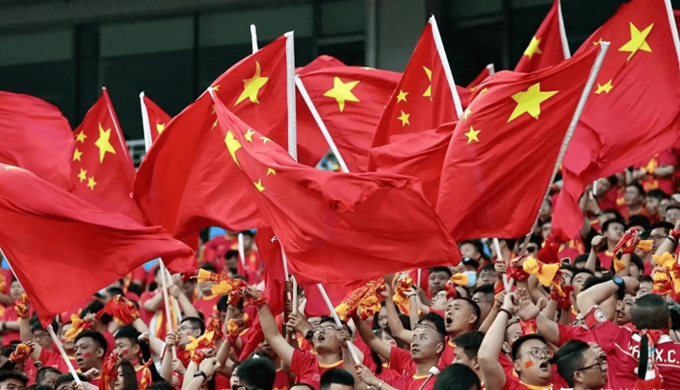 中国国家队在比赛中获得胜利