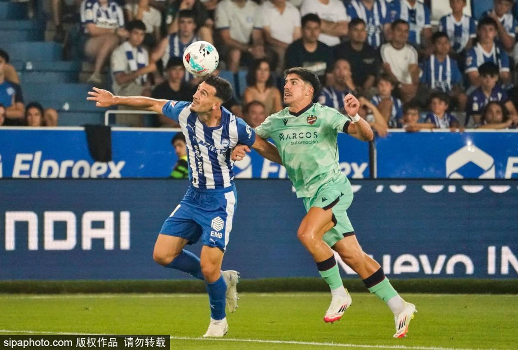 包含阿拉维斯欲在客场对阵莱万特展现出色的词条 包含阿拉维斯欲在客场对阵莱万特展现出色的词条