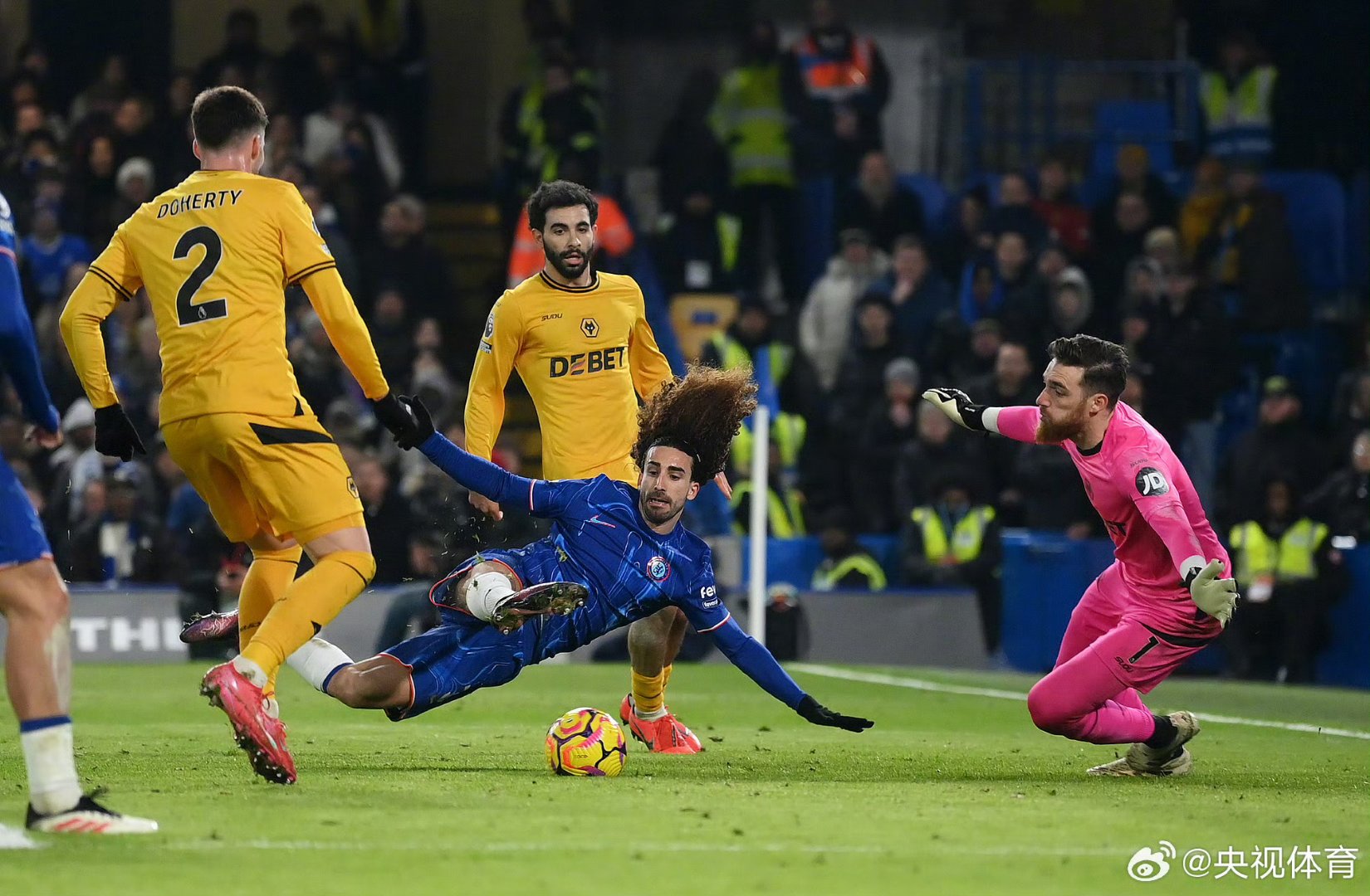 切尔西客场逆转阿斯顿维拉,继续保持胜利势头 切尔西客场逆转阿斯顿维拉,继续保持胜利势头