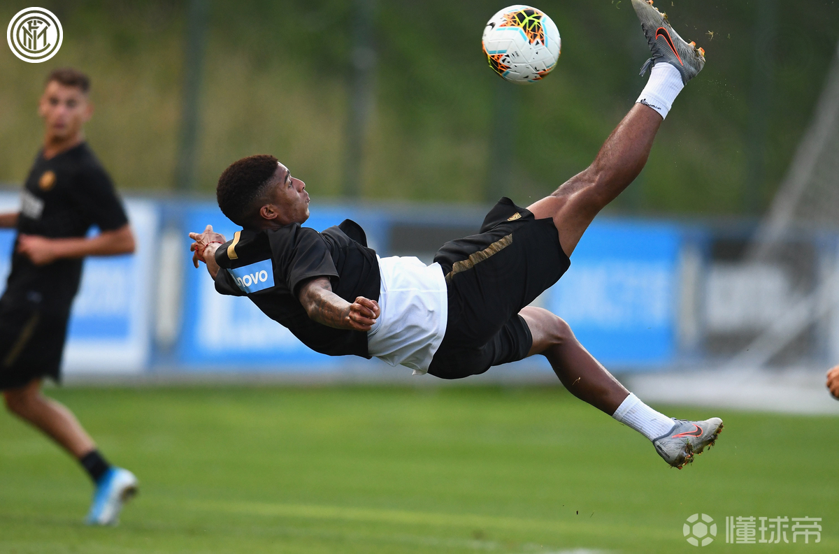 理查德森加盟公牛队,备战新赛季 理查德森加盟公牛队,备战新赛季