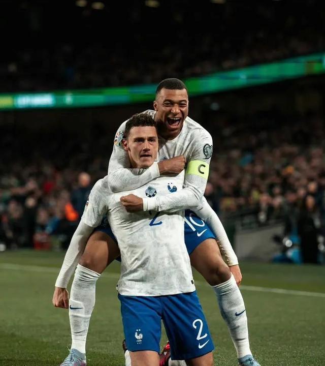 关于波兰与奥地利在比赛中互交白卷,战成-平局的信息 关于波兰与奥地利在比赛中互交白卷,战成-平局的信息