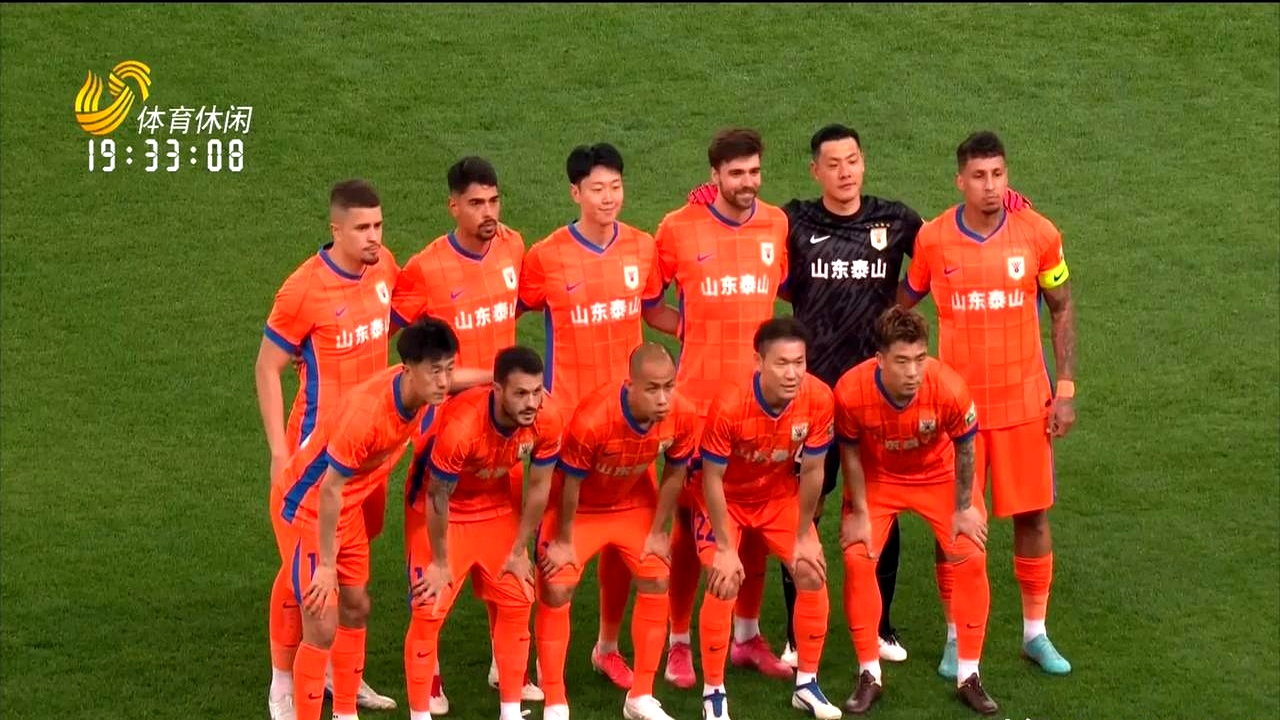 队员在比赛中获得进球王称号