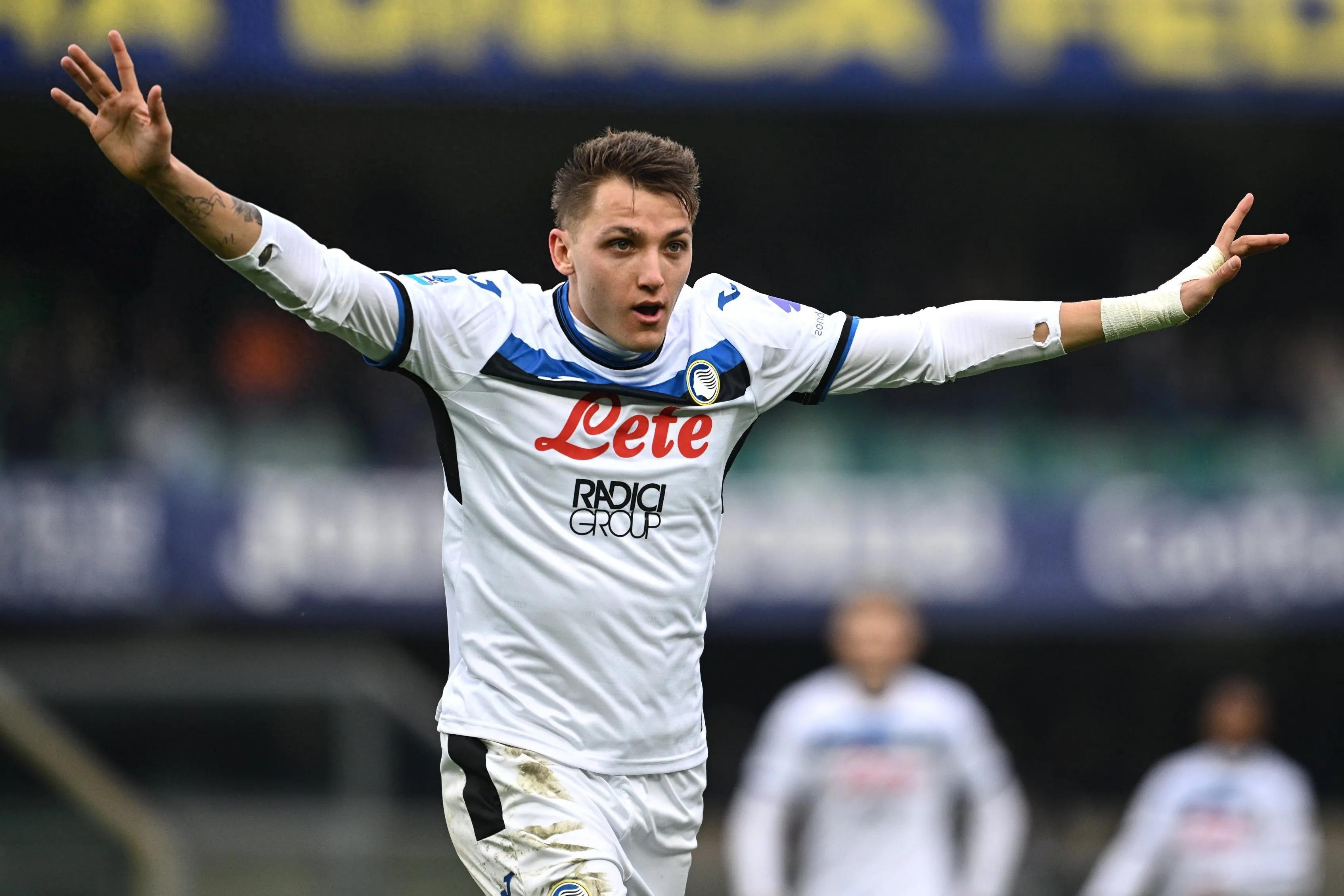 AC米兰球员风采斐然夺得意甲亚军的简单介绍 AC米兰球员风采斐然夺得意甲亚军的简单介绍