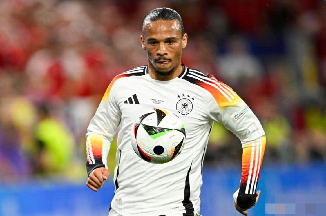 德国球队在比赛中展现出色技术 德国球队在比赛中展现出色技术