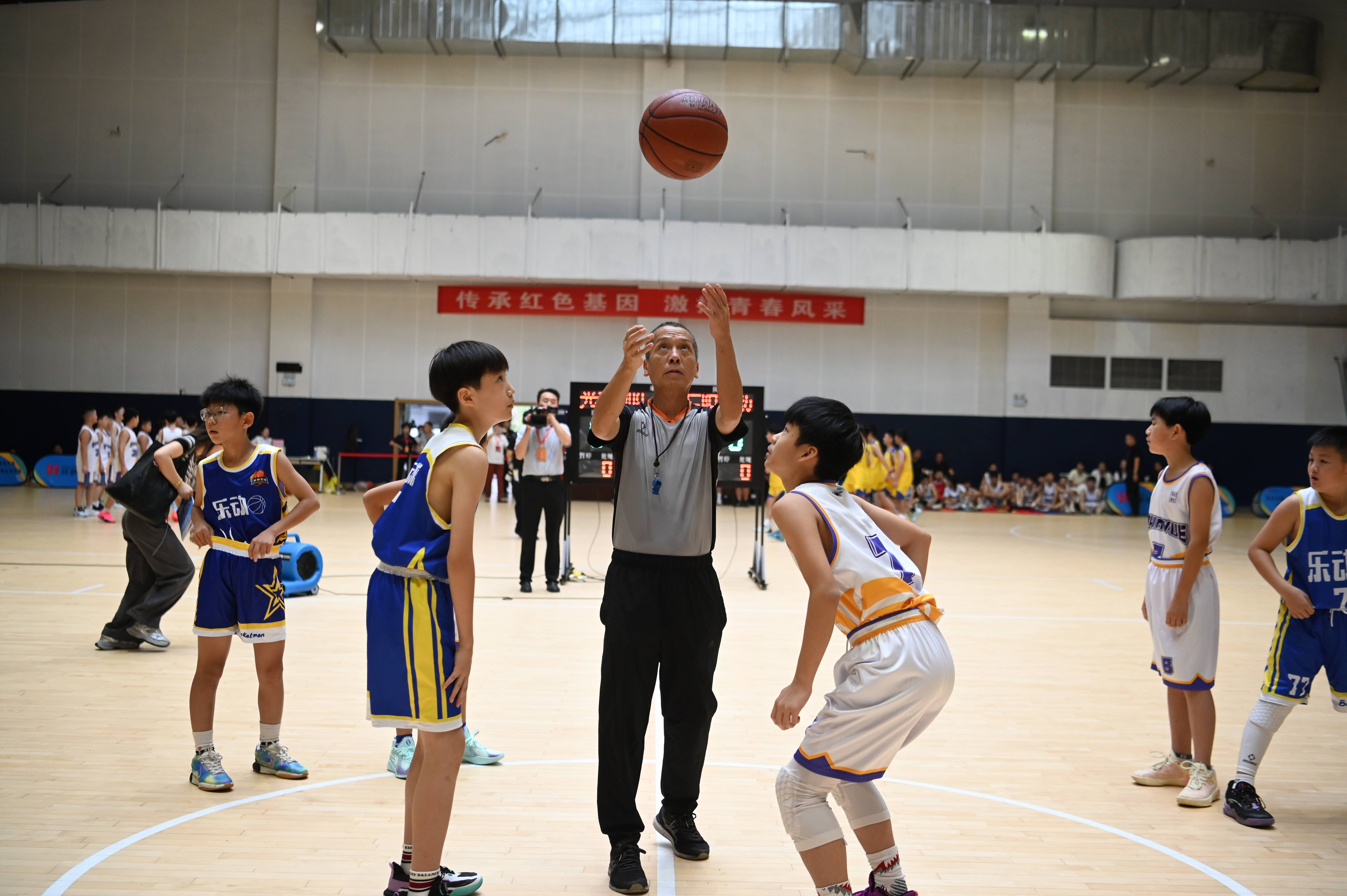 体育产业发展助力篮球推广,各地举办精彩赛事的简单介绍 体育产业发展助力篮球推广,各地举办精彩赛事的简单介绍