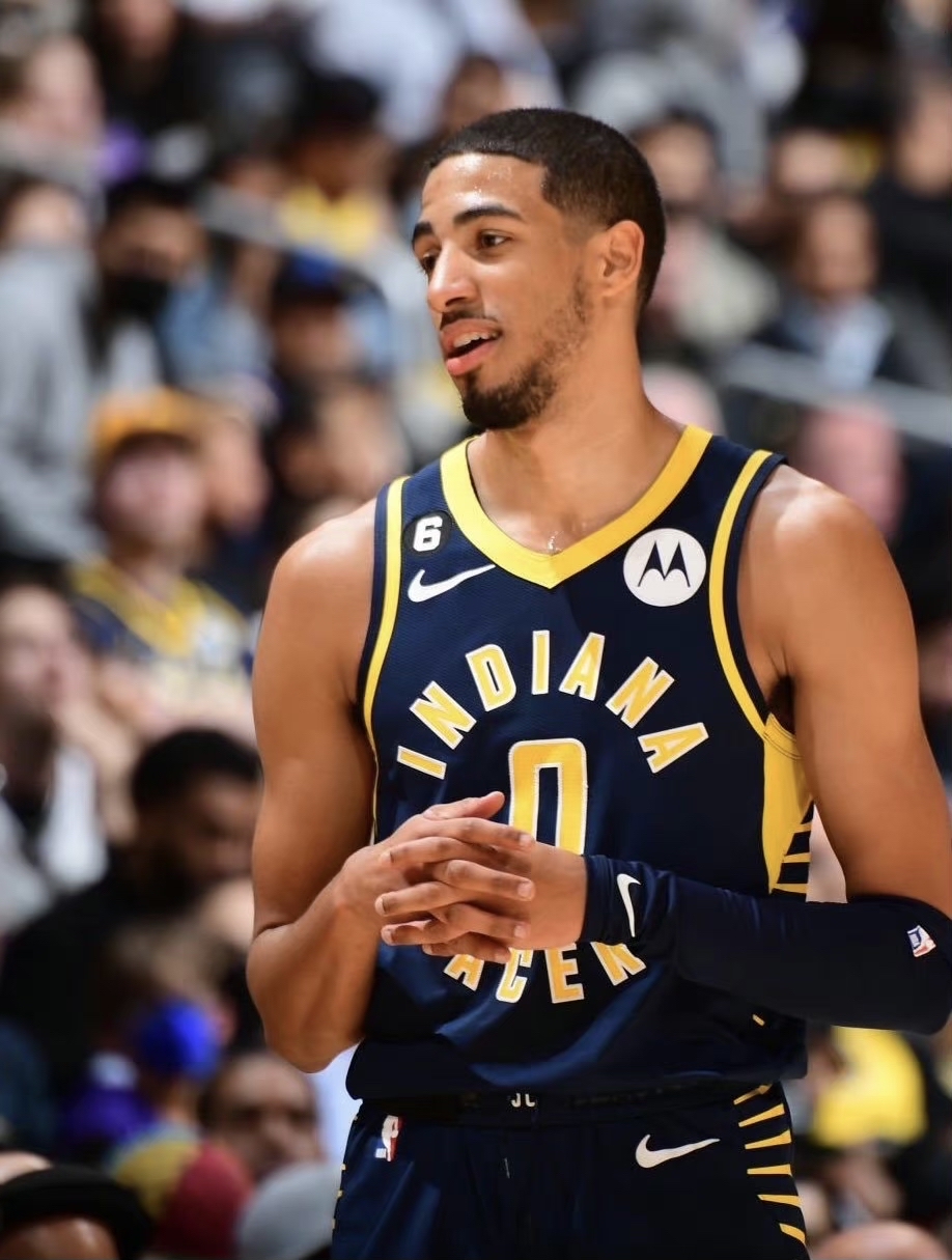 步行者大胜魔术，结束连败