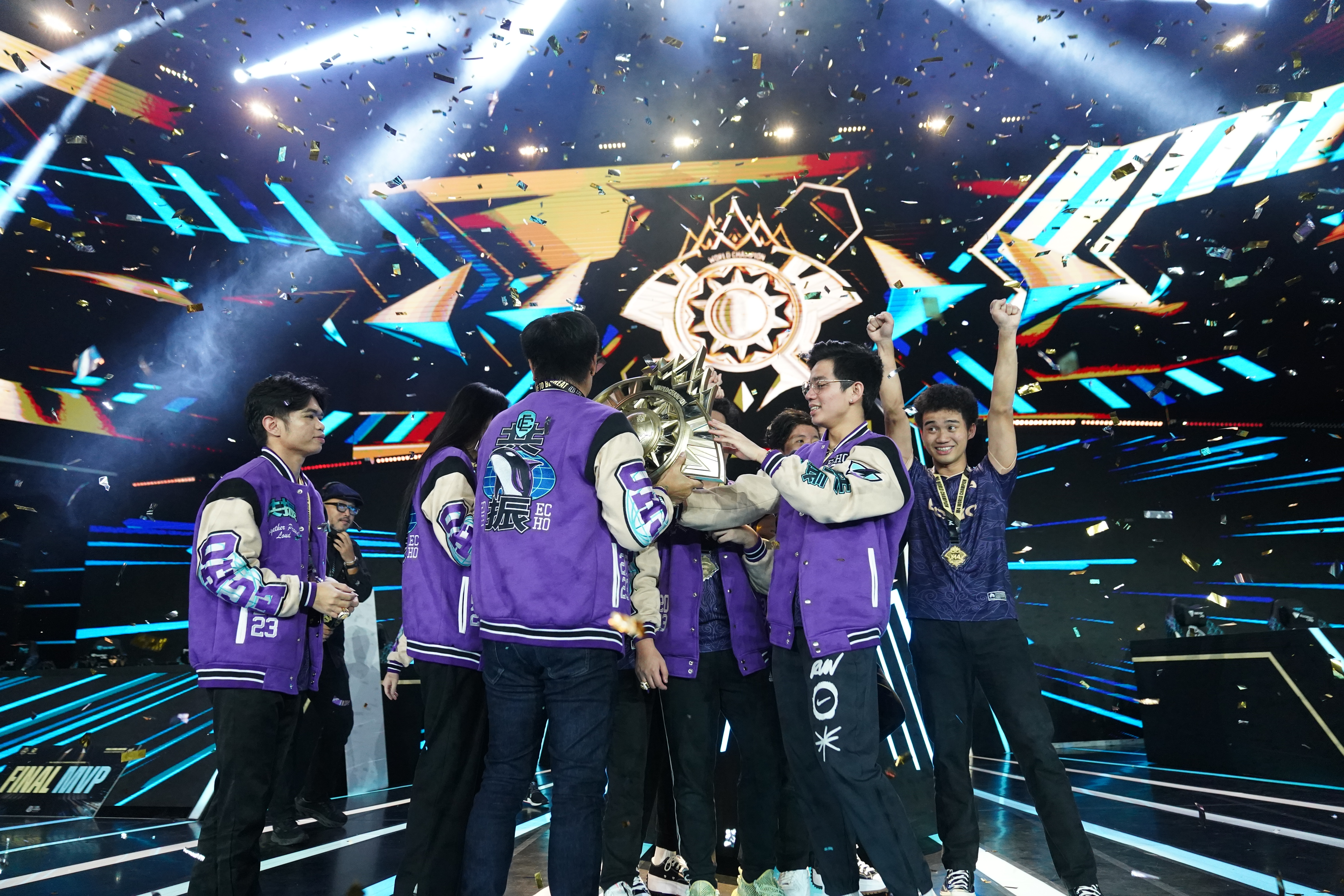 关于比拼到底,赛场上的争夺激情四射的信息 关于比拼到底,赛场上的争夺激情四射的信息