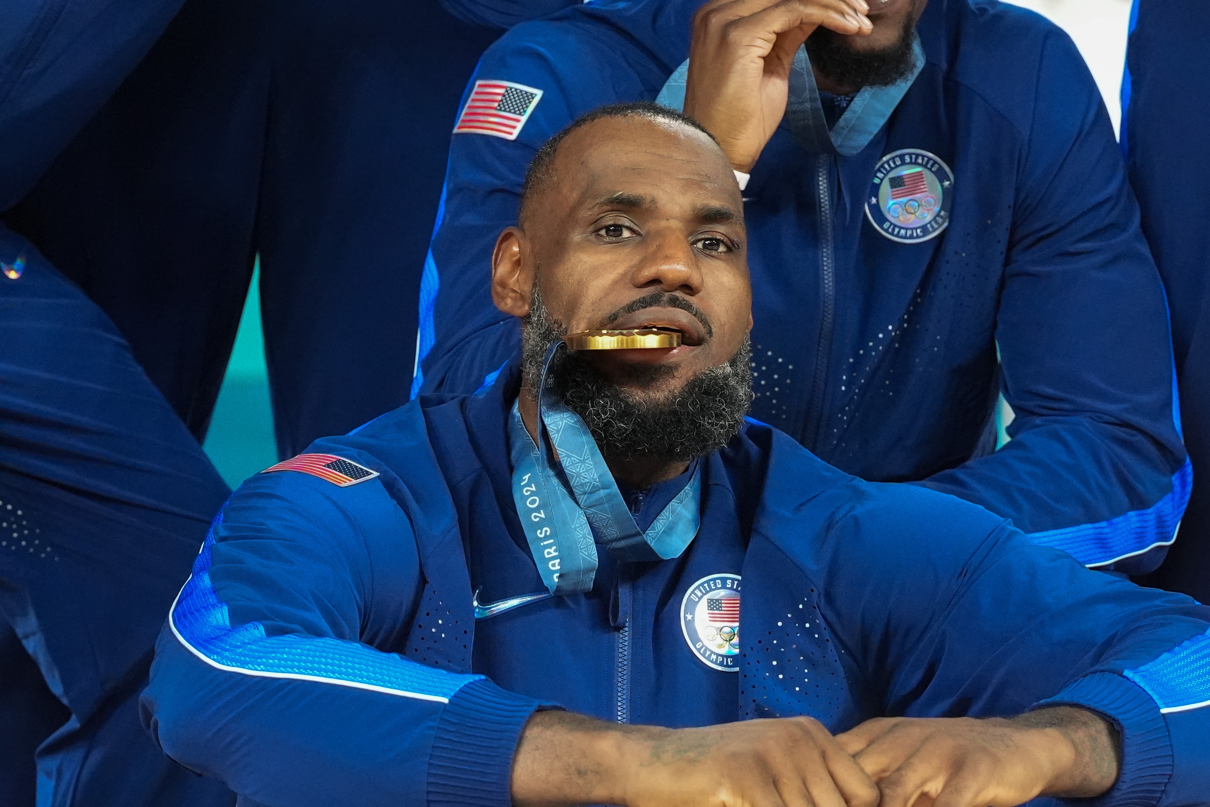 开云体育-詹姆斯全明星投篮大赛称霸，夺冠牢牢把握